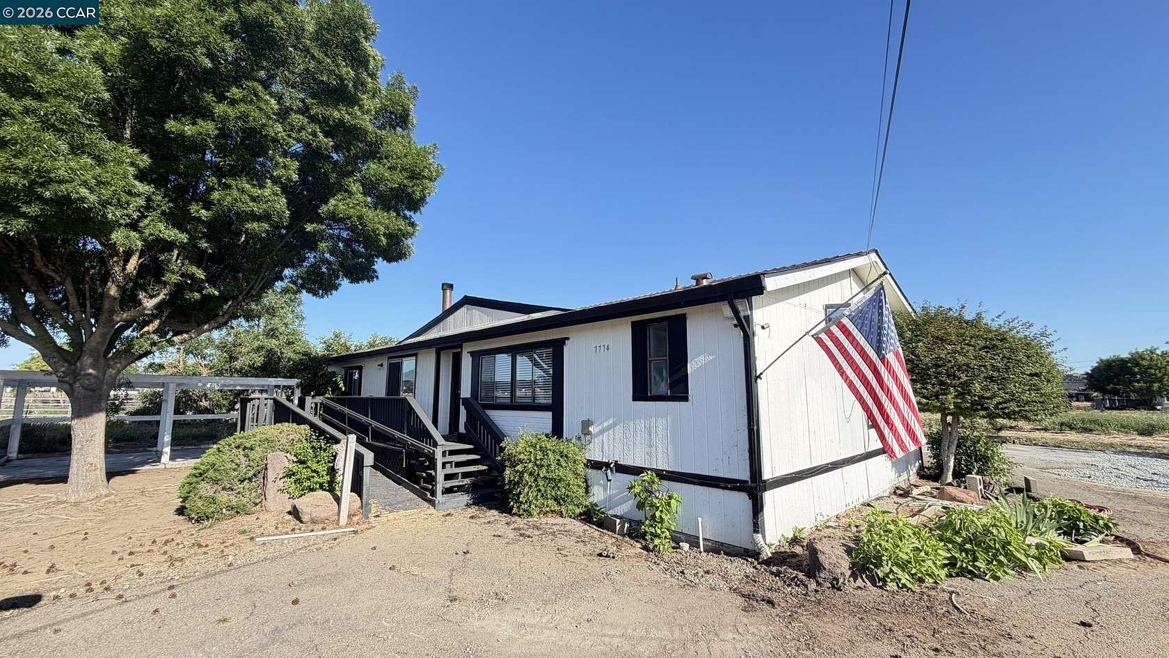 5.3 Acres of Land with Home for Lease in Brentwood, California