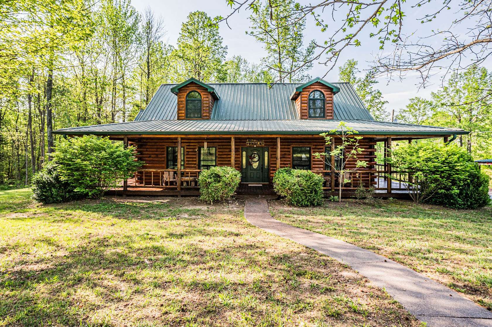 10 Acres of Recreational Land with Home for Auction in Drakesboro, Kentucky
