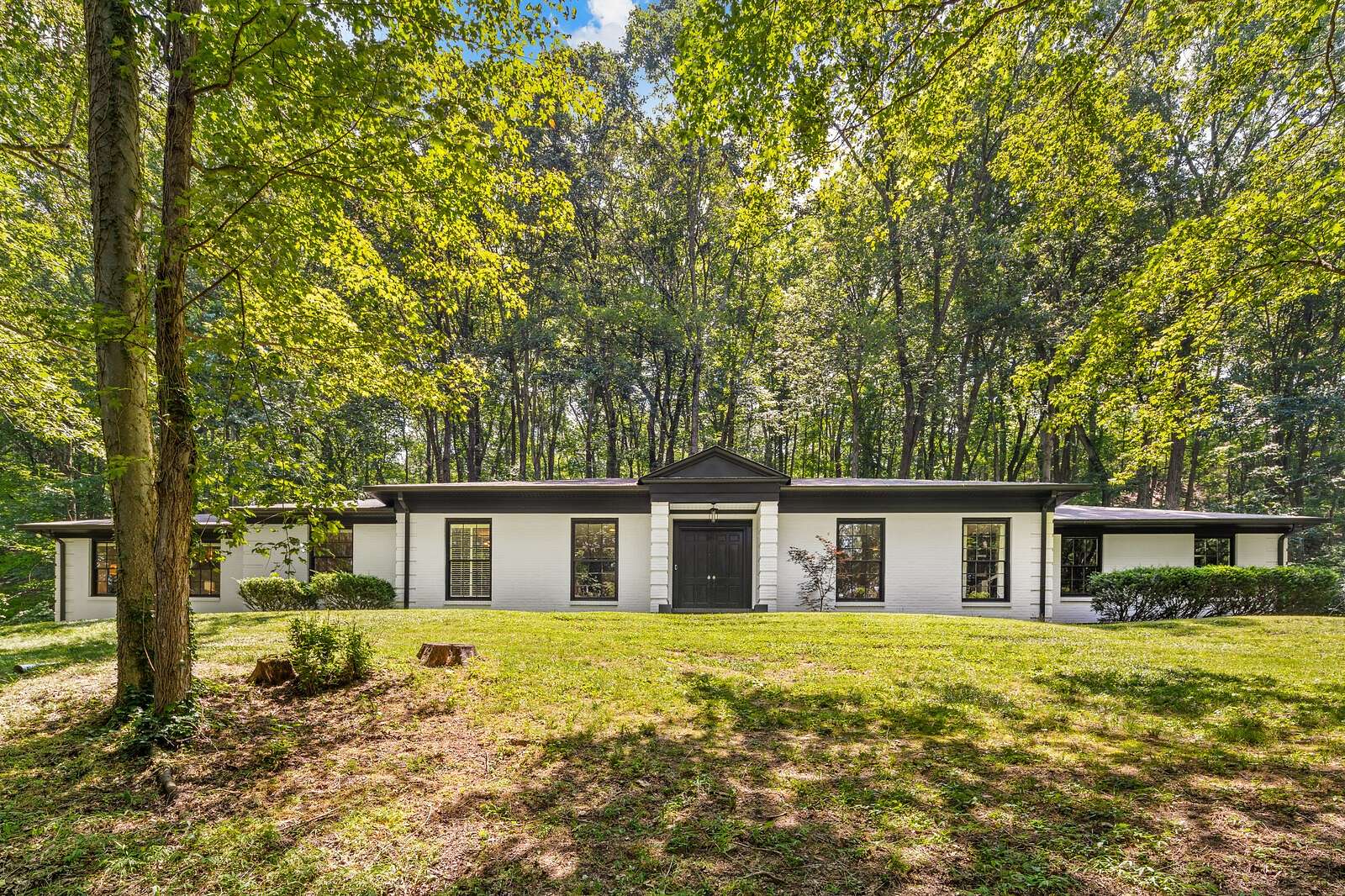 2.64 Acres of Land with Home for Sale in Nashville, Tennessee