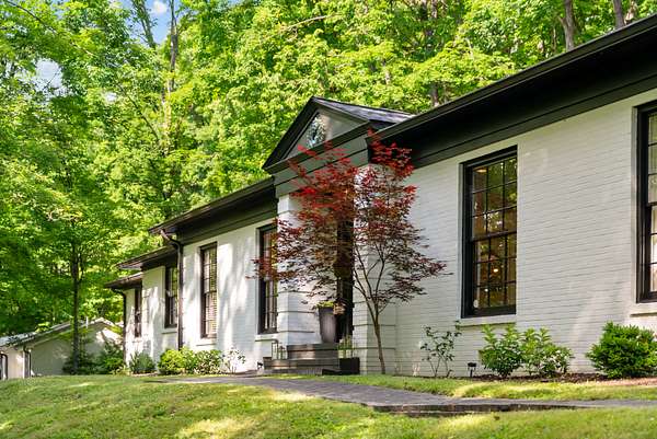 2.64 Acres of Land with Home for Sale in Nashville, Tennessee