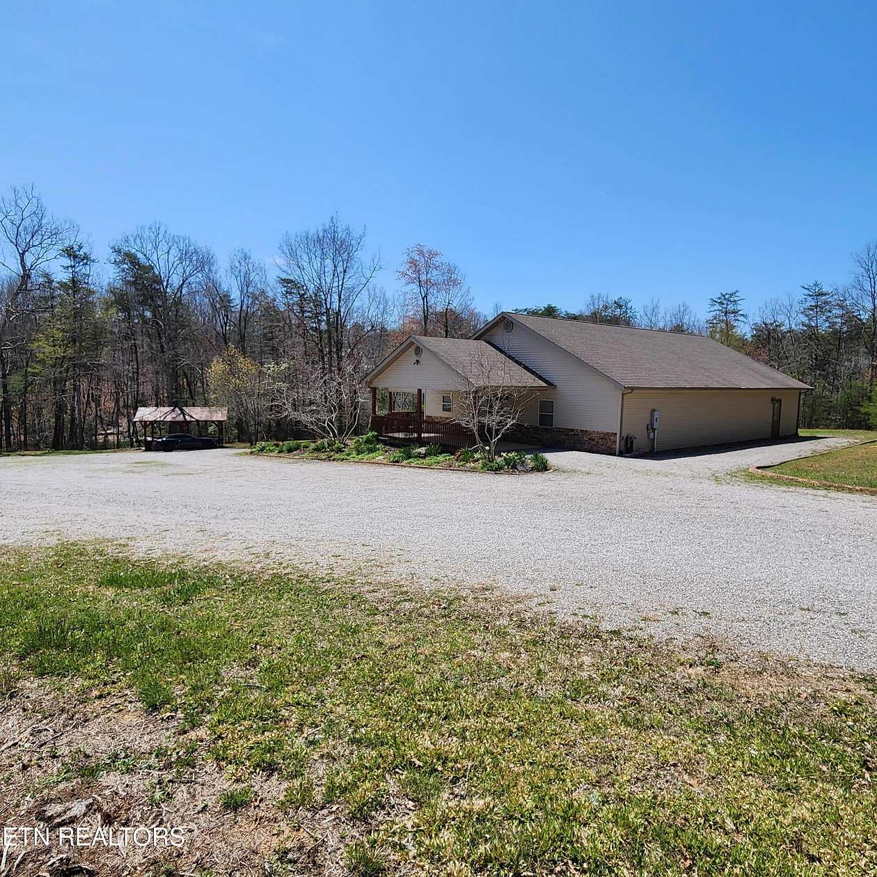 1.1 Acres of Residential Land for Sale in Monterey, Tennessee