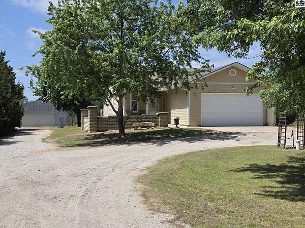 14 Acres of Land with Home for Sale in Hutchinson, Kansas