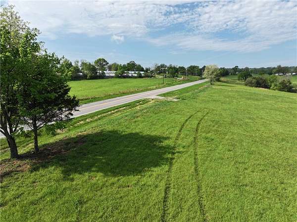 3 Acres of Residential Land for Sale in Fayetteville, Arkansas