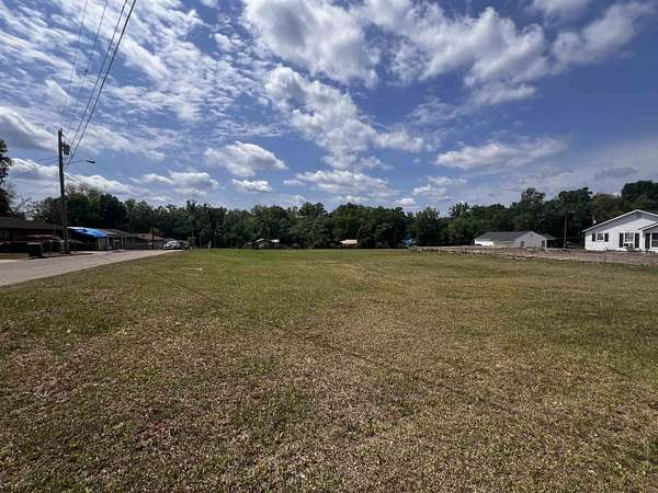 0.82 Acres of Mixed-Use Land for Sale in Quincy, Florida