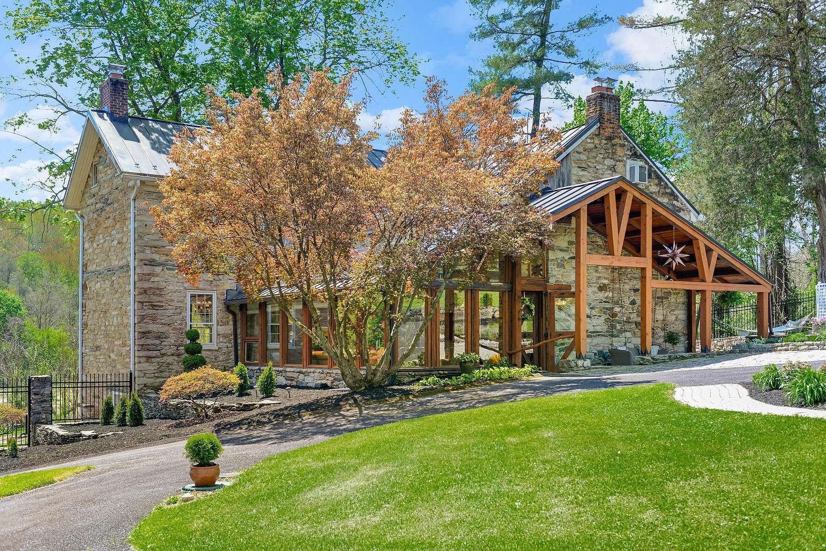 10.2 Acres of Land with Home for Sale in Frederick, Maryland