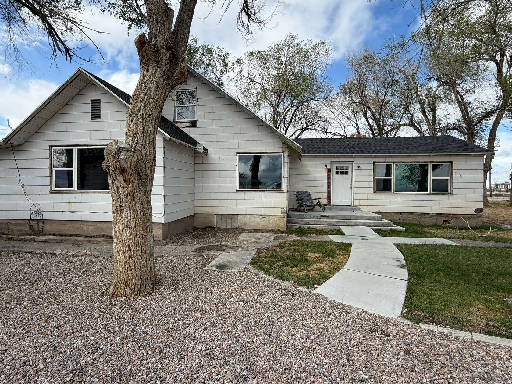 2.5 Acres of Land with Home for Sale in Sutherland, Utah