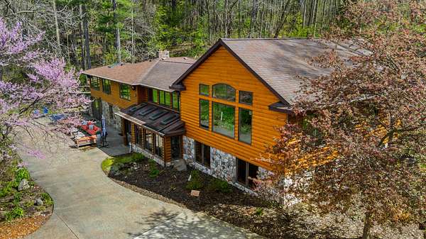 21 Acres of Recreational Land with Home for Sale in Hillsdale, Michigan