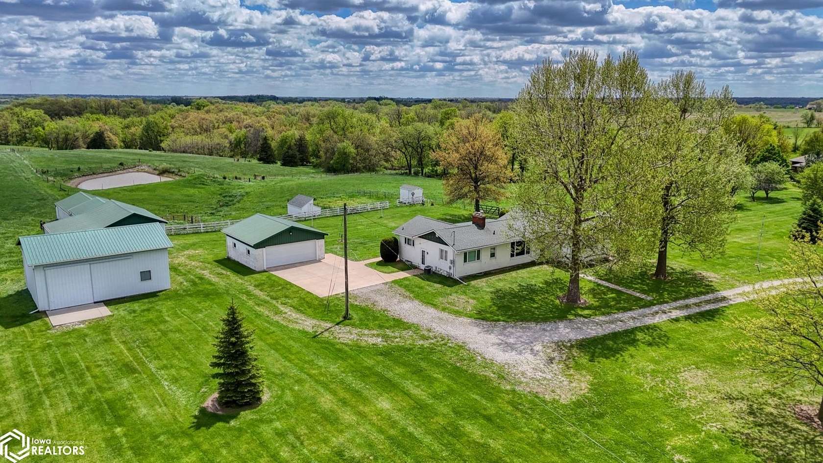 33.8 Acres of Land with Home for Sale in Ottumwa, Iowa
