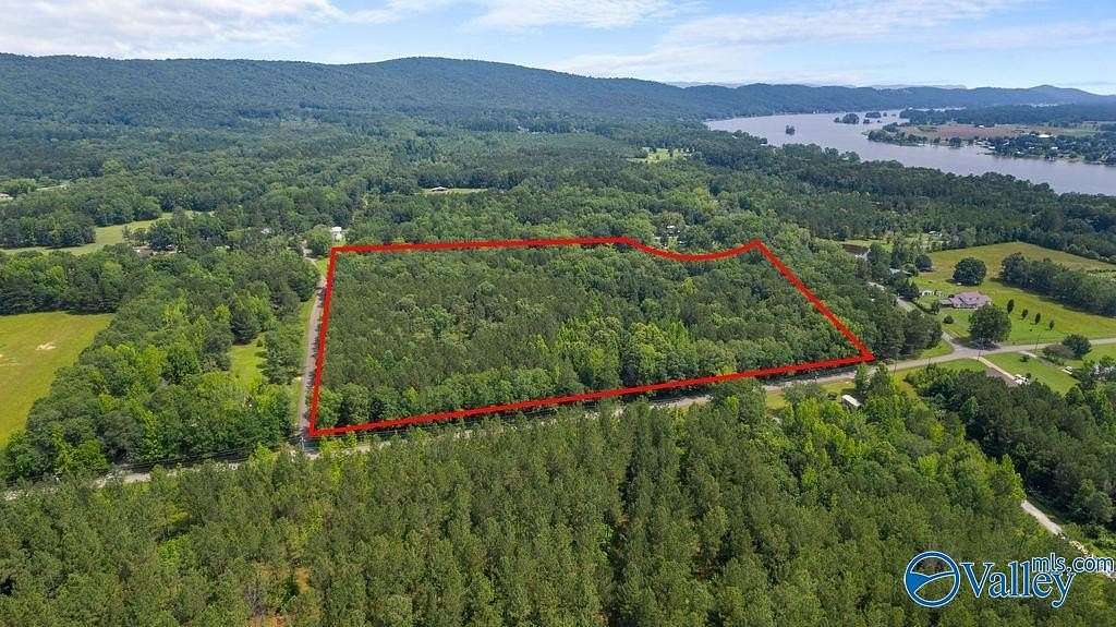 12.2 Acres of Recreational & Residential Land for Sale in Rainbow City, Alabama