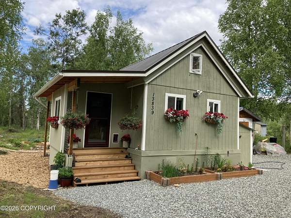 0.92 Acres of Improved Residential Land for Sale in Big Lake, Alaska