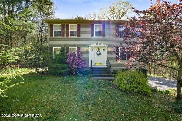 1.54 Acres of Land with Home for Sale in Saylorsburg, Pennsylvania