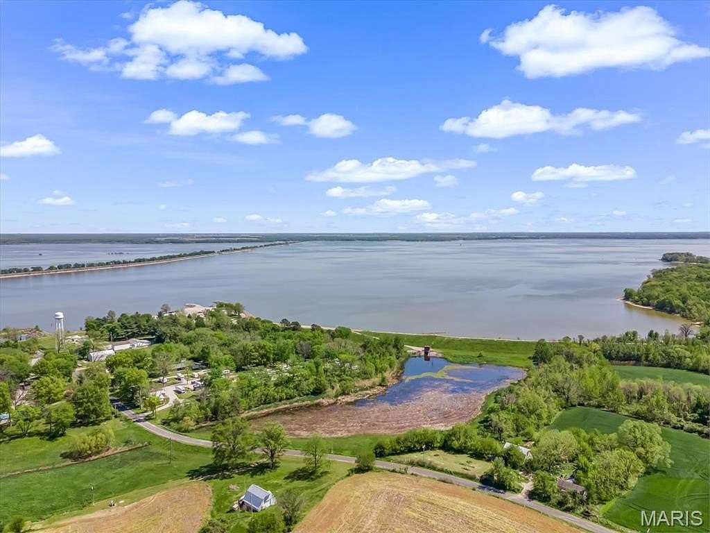 5 Acres of Land with Home for Sale in Keyesport, Illinois
