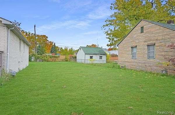 0.07 Acres of Residential Land for Sale in Hazel Park, Michigan