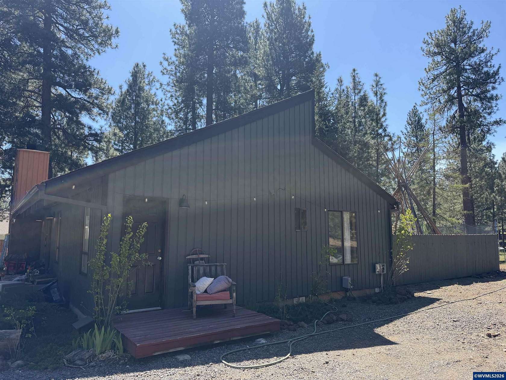 2 Acres of Land with Home for Sale in Sisters, Oregon