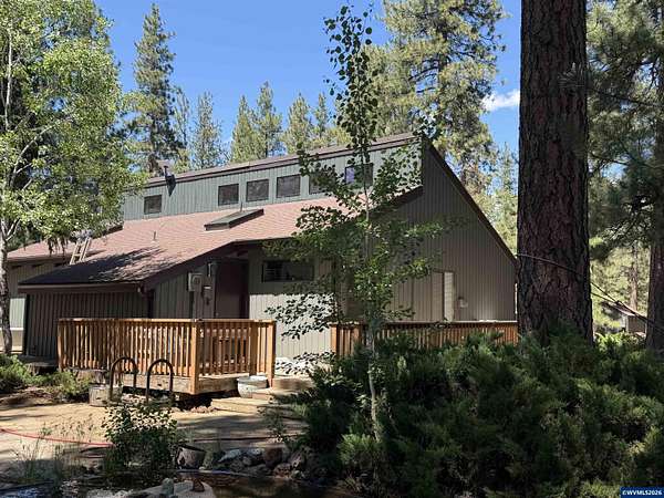 2 Acres of Land with Home for Sale in Sisters, Oregon