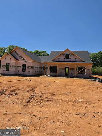 5 Acres of Land with Home for Sale in Barnesville, Georgia