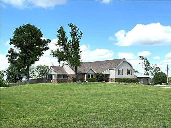 12 Acres of Land with Home for Sale in Parsons, Kansas