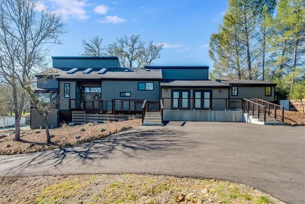 2.33 Acres of Land with Home for Sale in Atascadero, California