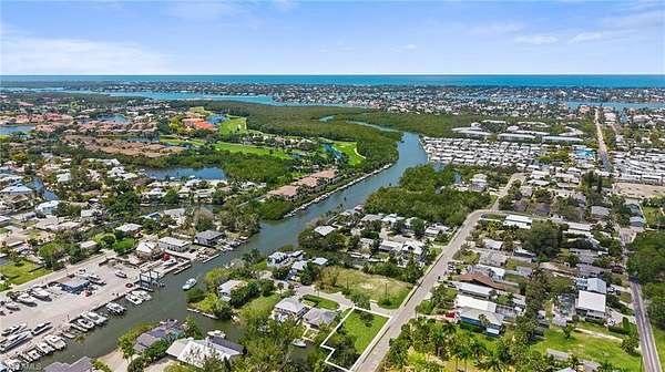 0.16 Acres of Mixed-Use Land for Sale in Naples, Florida