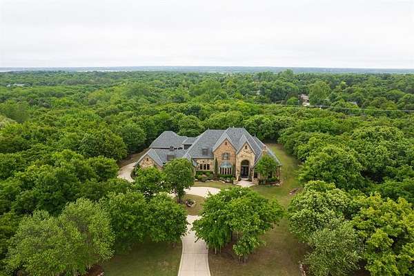 2 Acres of Land with Home for Sale in Edmond, Oklahoma