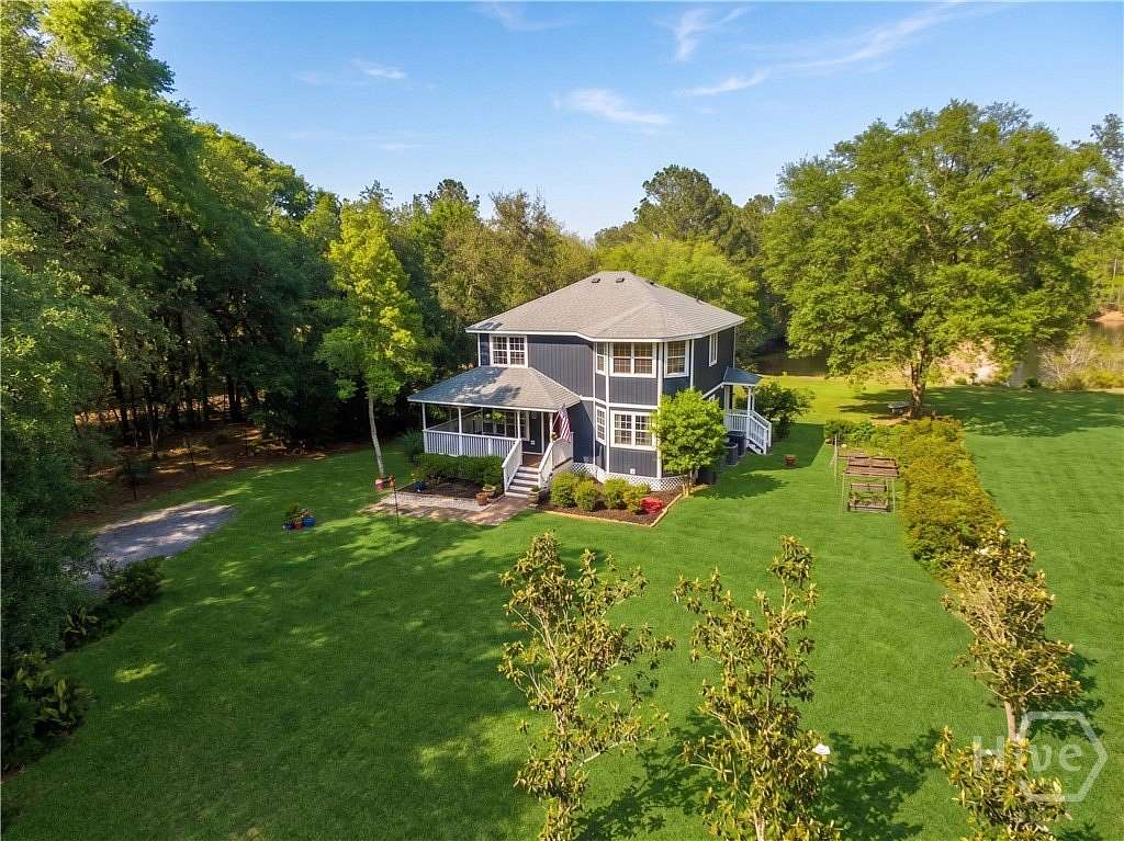 6 Acres of Land with Home for Sale in Bloomingdale, Georgia