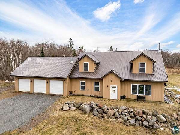 40 Acres of Land with Home for Sale in Two Harbors, Minnesota