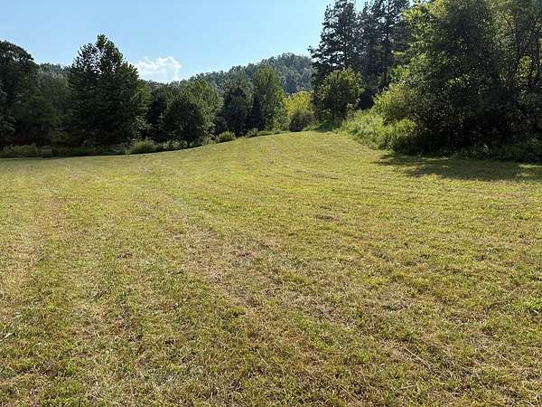5 Acres of Residential Land for Sale in Salyersville, Kentucky