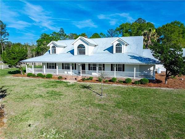 36 Acres of Land with Home for Sale in Patterson, Georgia