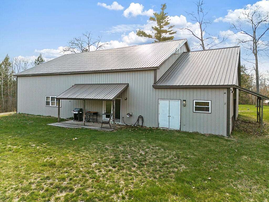11 Acres of Land with Home for Sale in Augusta, Maine