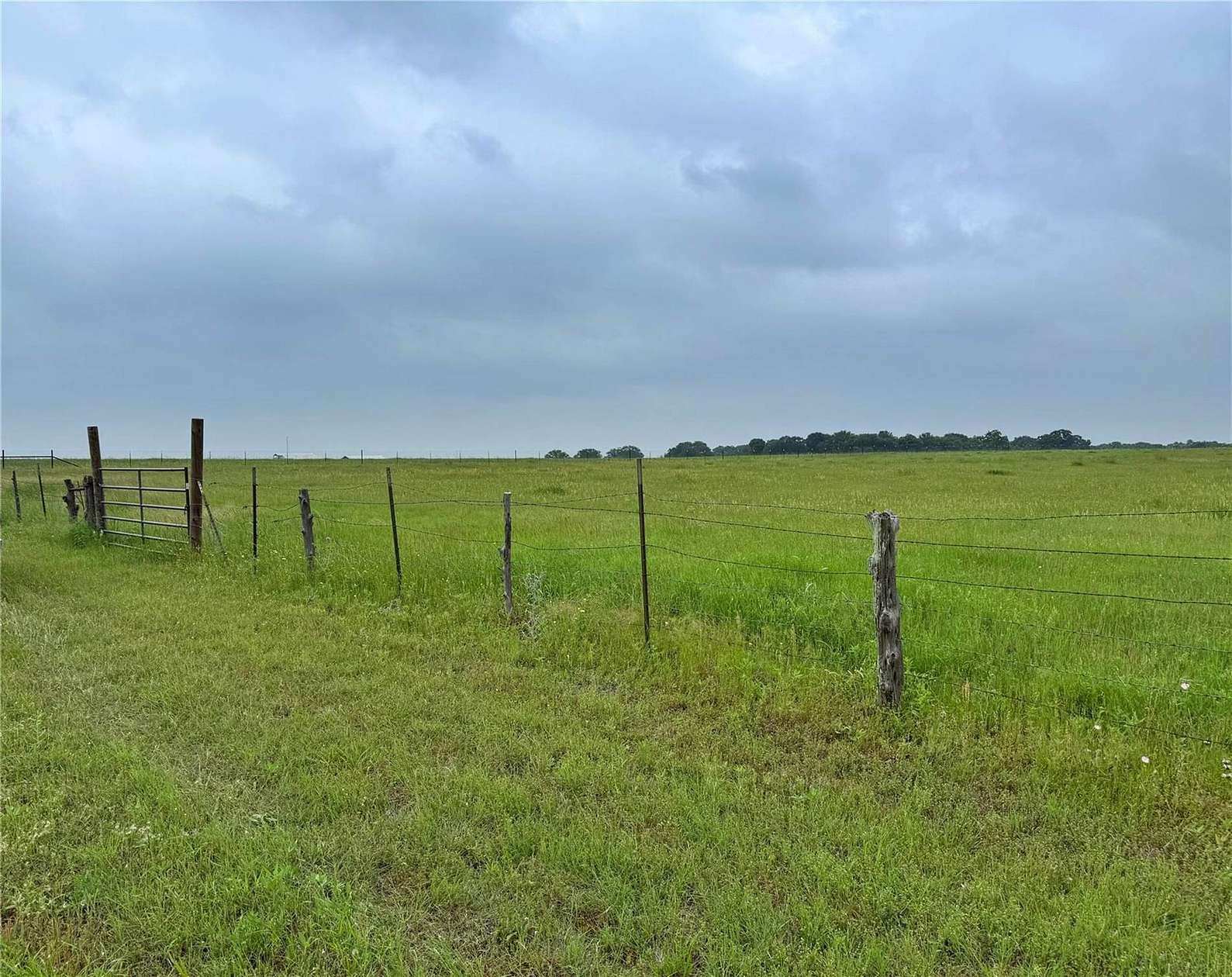 20.6 Acres of Recreational & Residential Land for Sale in Aquilla, Texas