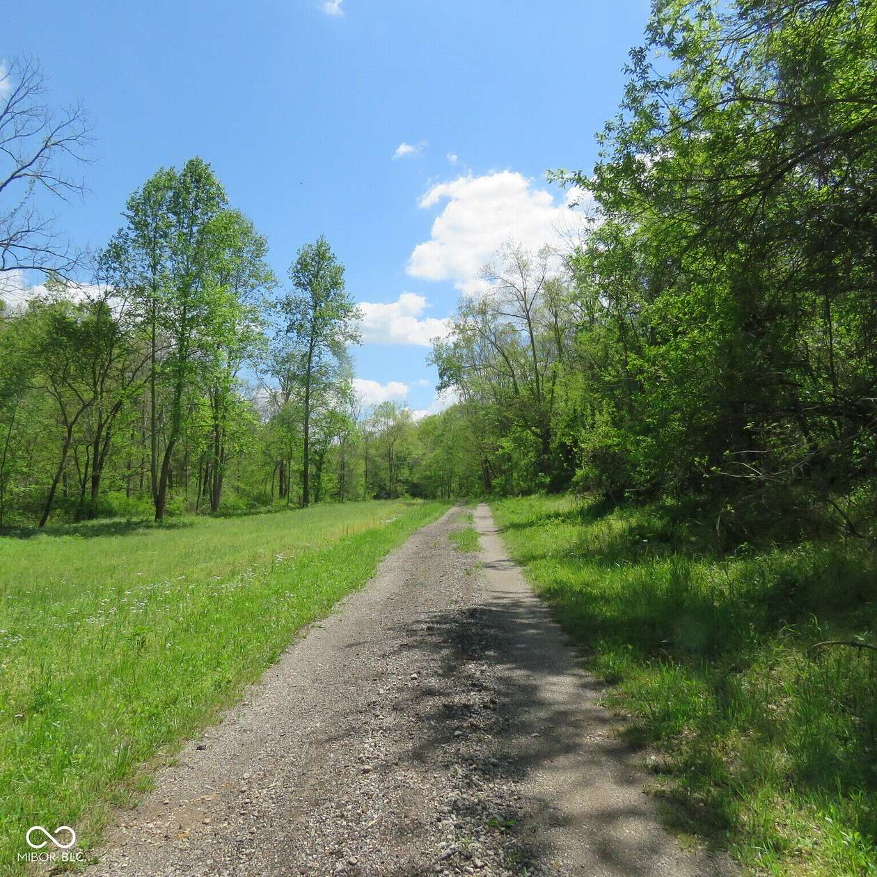 374 Acres of Land for Sale in Canaan, Indiana