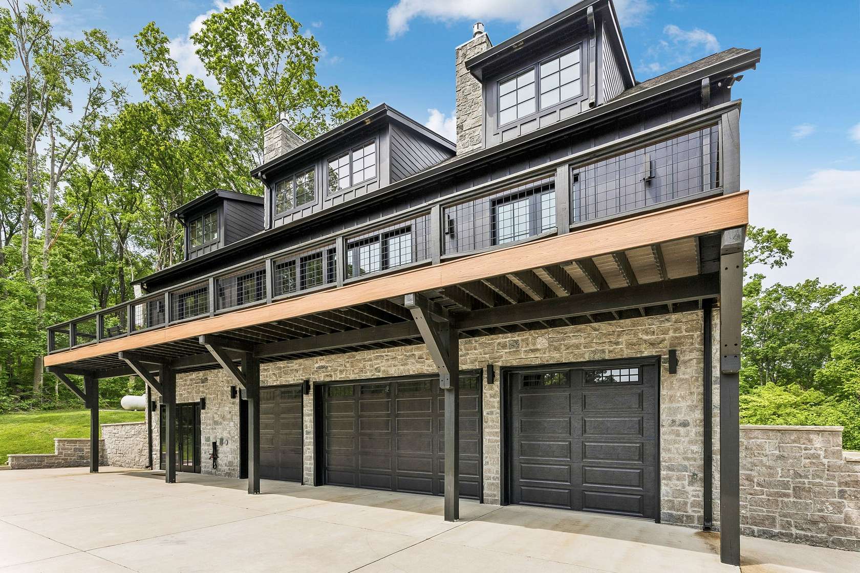 5.53 Acres of Land with Home for Sale in Nashville, Tennessee