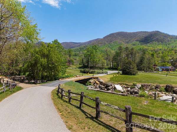 1.43 Acres of Residential Land for Sale in Bakersville, North Carolina
