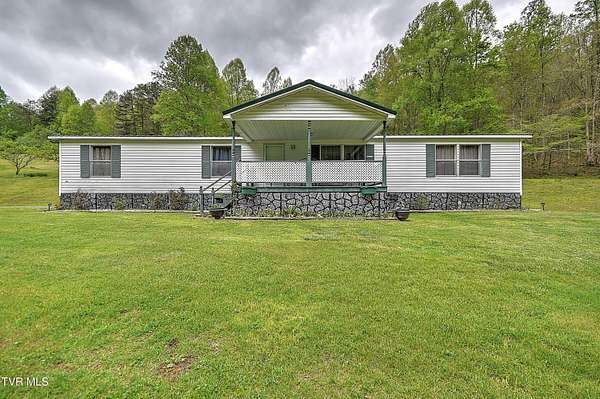 44.1 Acres of Land with Home for Sale in Coeburn, Virginia