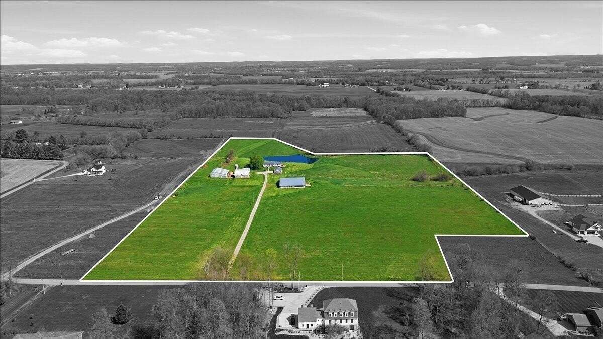 22.2 Acres of Land with Home for Sale in Mount Vernon, Ohio