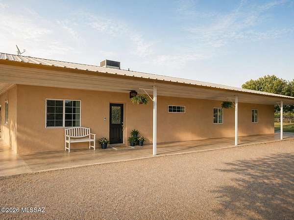 10 Acres of Land with Home for Sale in Pima, Arizona
