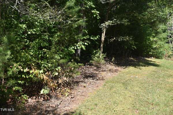 1.47 Acres of Residential Land for Sale in Greeneville, Tennessee