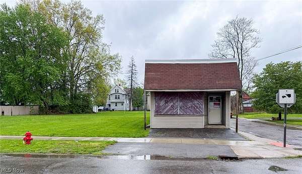 0.15 Acres of Commercial Land for Sale in Niles, Ohio