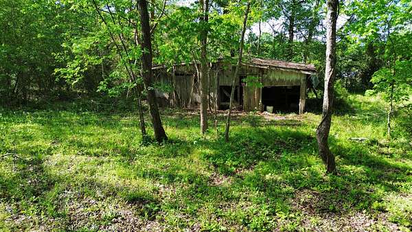 5.8 Acres of Residential Land for Sale in Ashland City, Tennessee