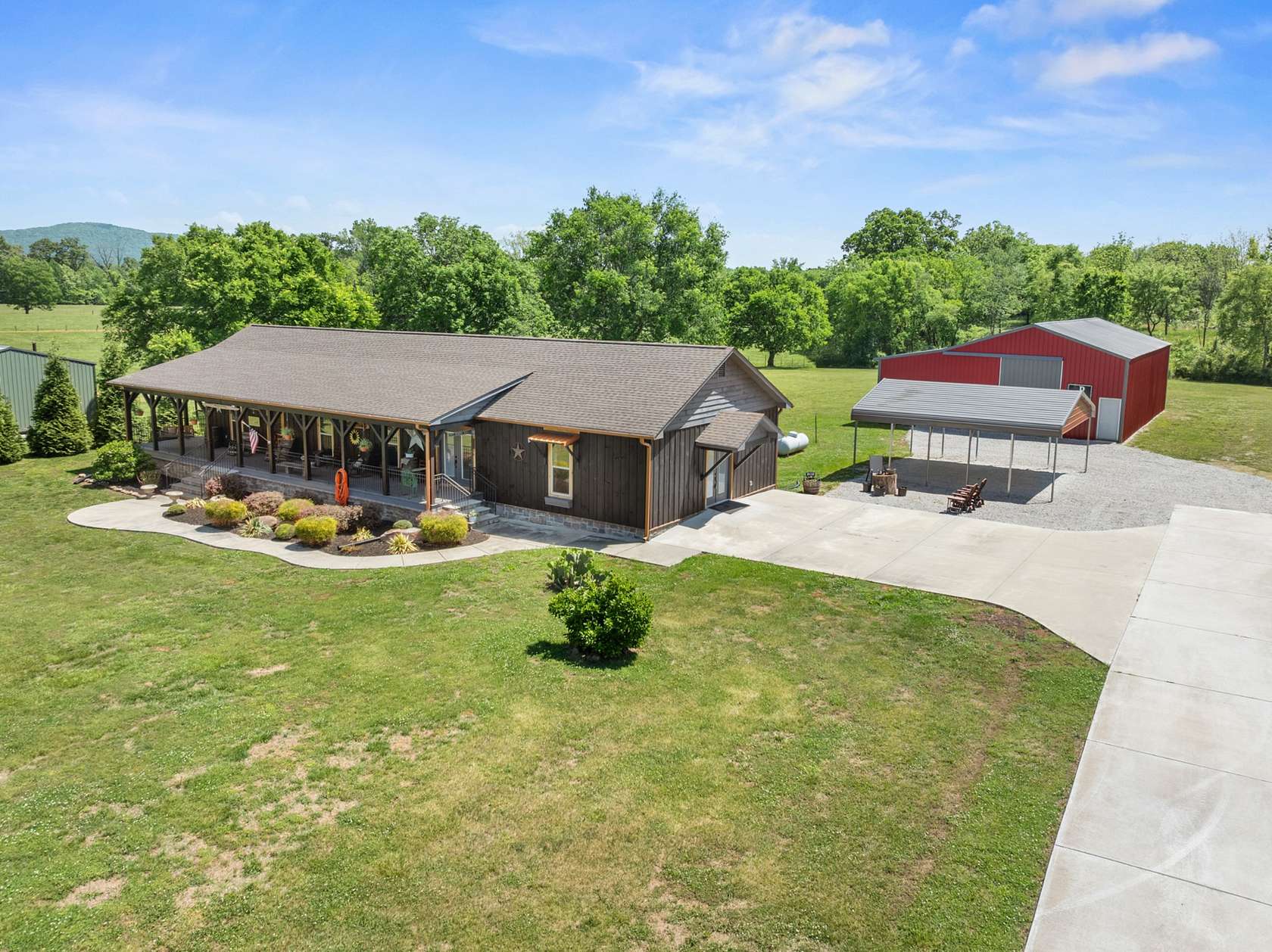 3.23 Acres of Land with Home for Sale in Decherd, Tennessee