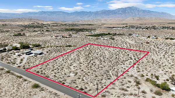 4.74 Acres of Land for Sale in Sky Valley, California