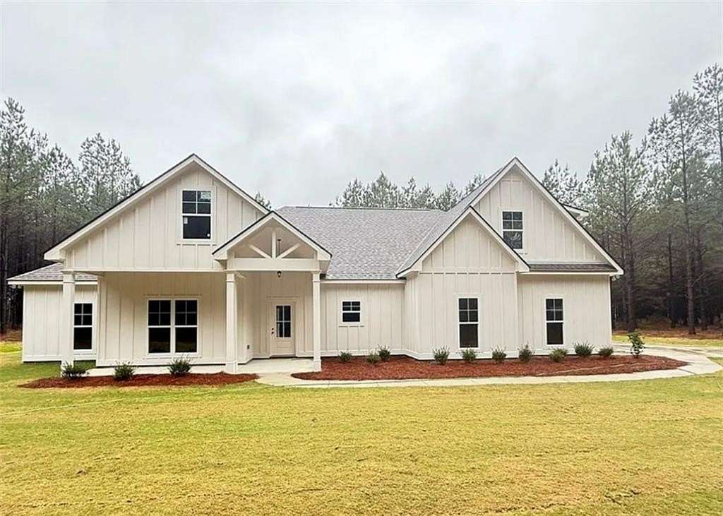 10 Acres of Land with Home for Sale in Salem, Alabama