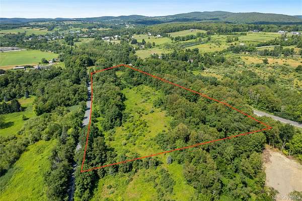 10 Acres of Residential Land for Sale in Lagrangeville, New York