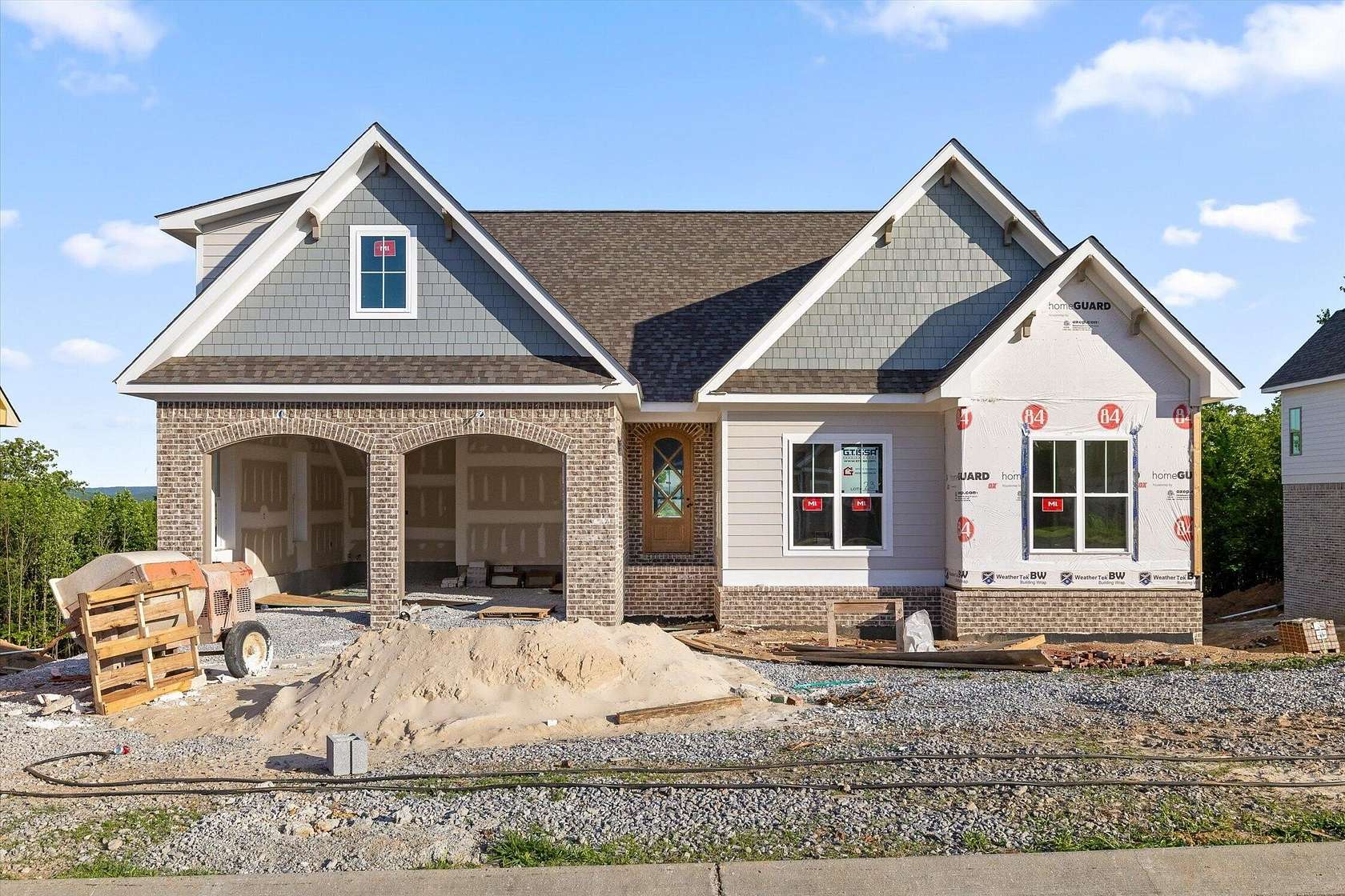 1.55 Acres of Land with Home for Sale in Soddy-Daisy, Tennessee