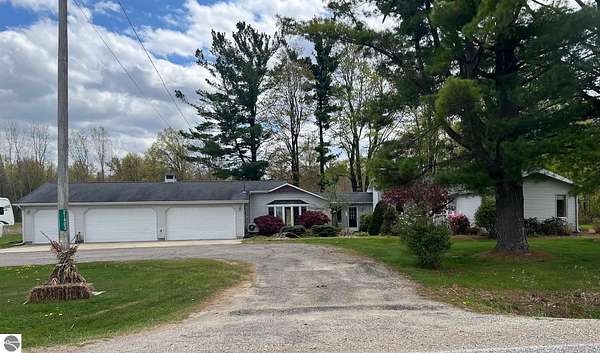 11.8 Acres of Recreational Land with Home for Sale in Merrill, Michigan