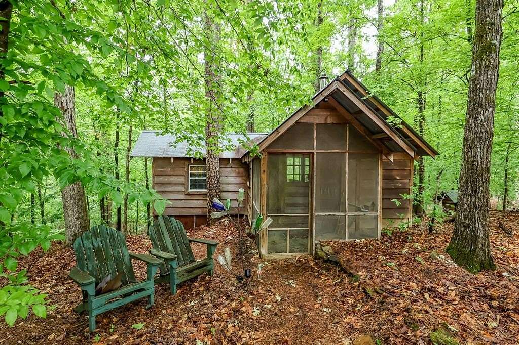 1.8 Acres of Land with Home for Sale in Oxford, Mississippi
