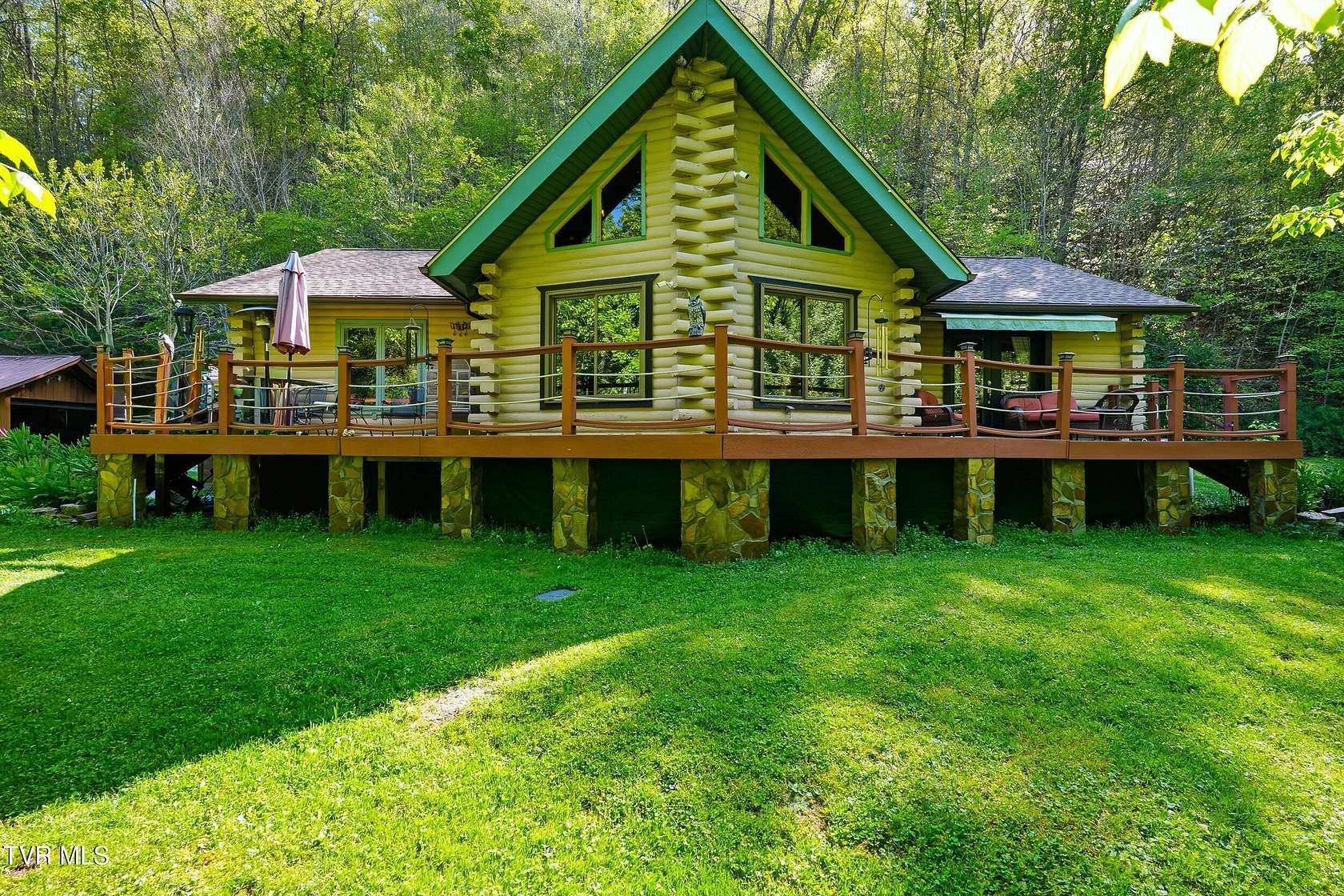 14.2 Acres of Recreational Land with Home for Sale in Big Stone Gap, Virginia