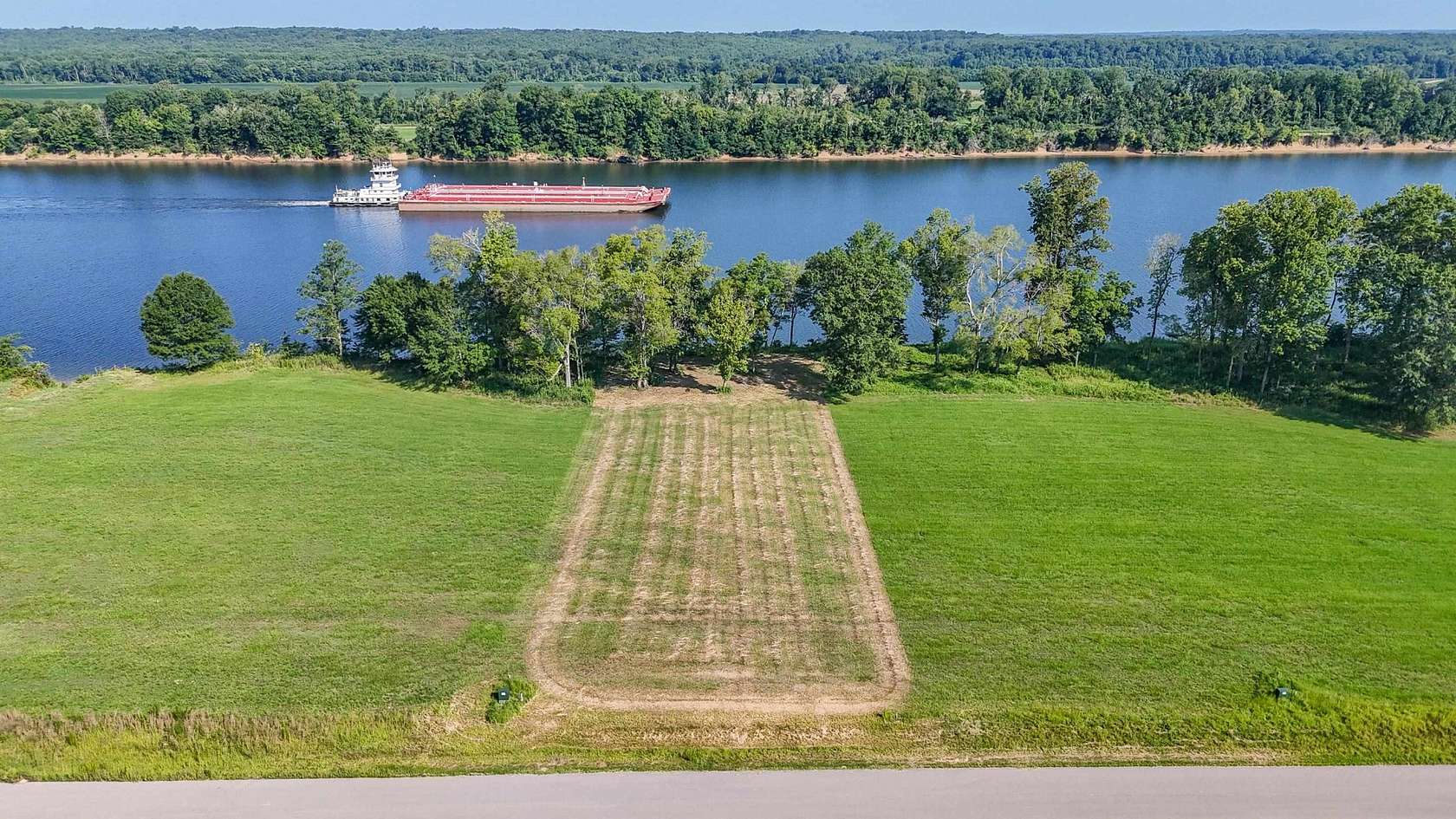 0.87 Acres of Residential Land for Sale in Savannah, Tennessee