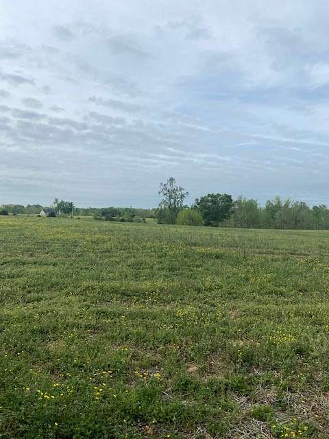 13 Acres of Land for Sale in Lafayette, Tennessee