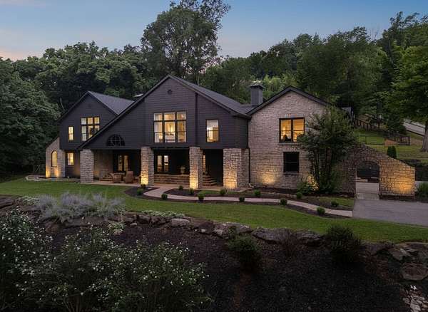 2.1 Acres of Land with Home for Sale in Nashville, Tennessee